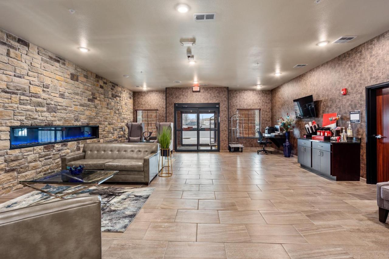 Hotel Cobblestone & - Little Chute