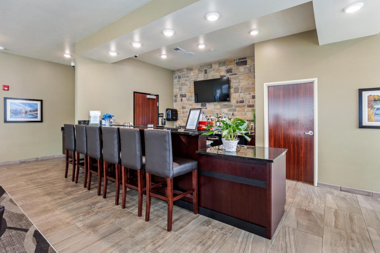 Cobblestone & - Hotel 3*