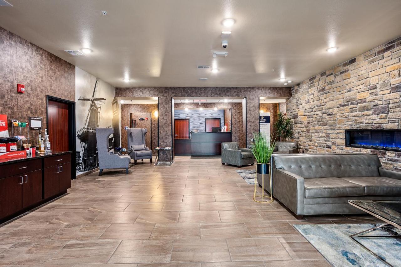 Cobblestone & - Hotel